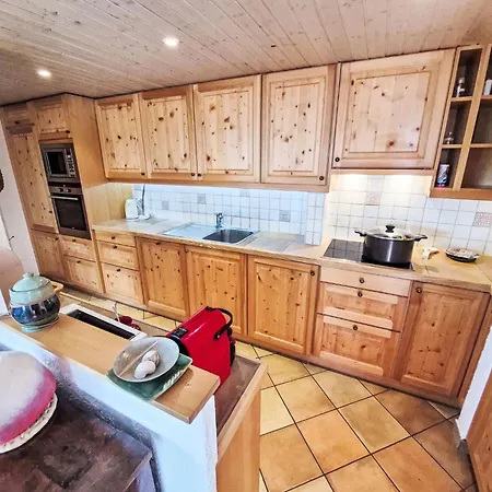 Chalet Le Rhonasson By Interhome