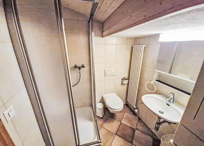 木屋 Le Rhonasson By Interhome